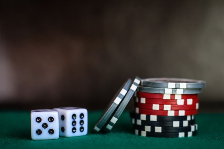 Poker Mind Games: How to Read Opponents like a Pro