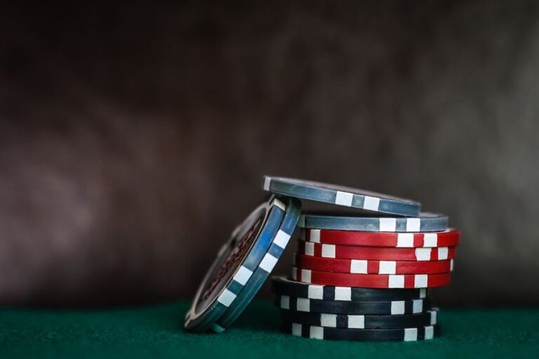 The Art of Patience: Controlling Emotions for Poker Success