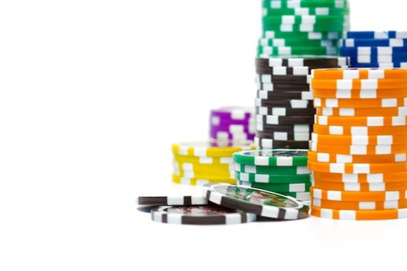 Poker and Mathematics: Understanding Expected Value (EV) for Profit